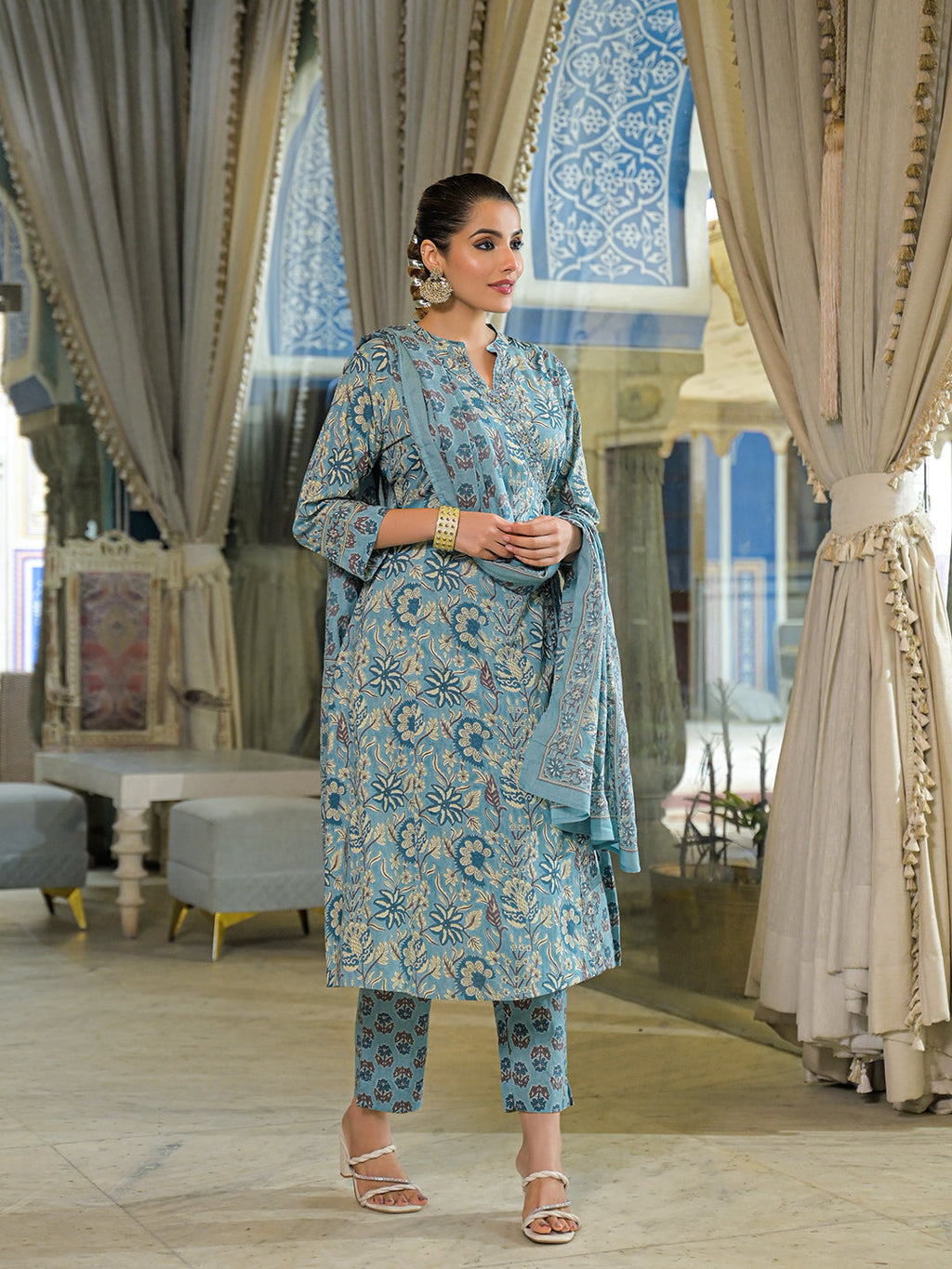 Noe Velarro Blue Floral Print Cotton A-Line Kurta Pant With Dupatta