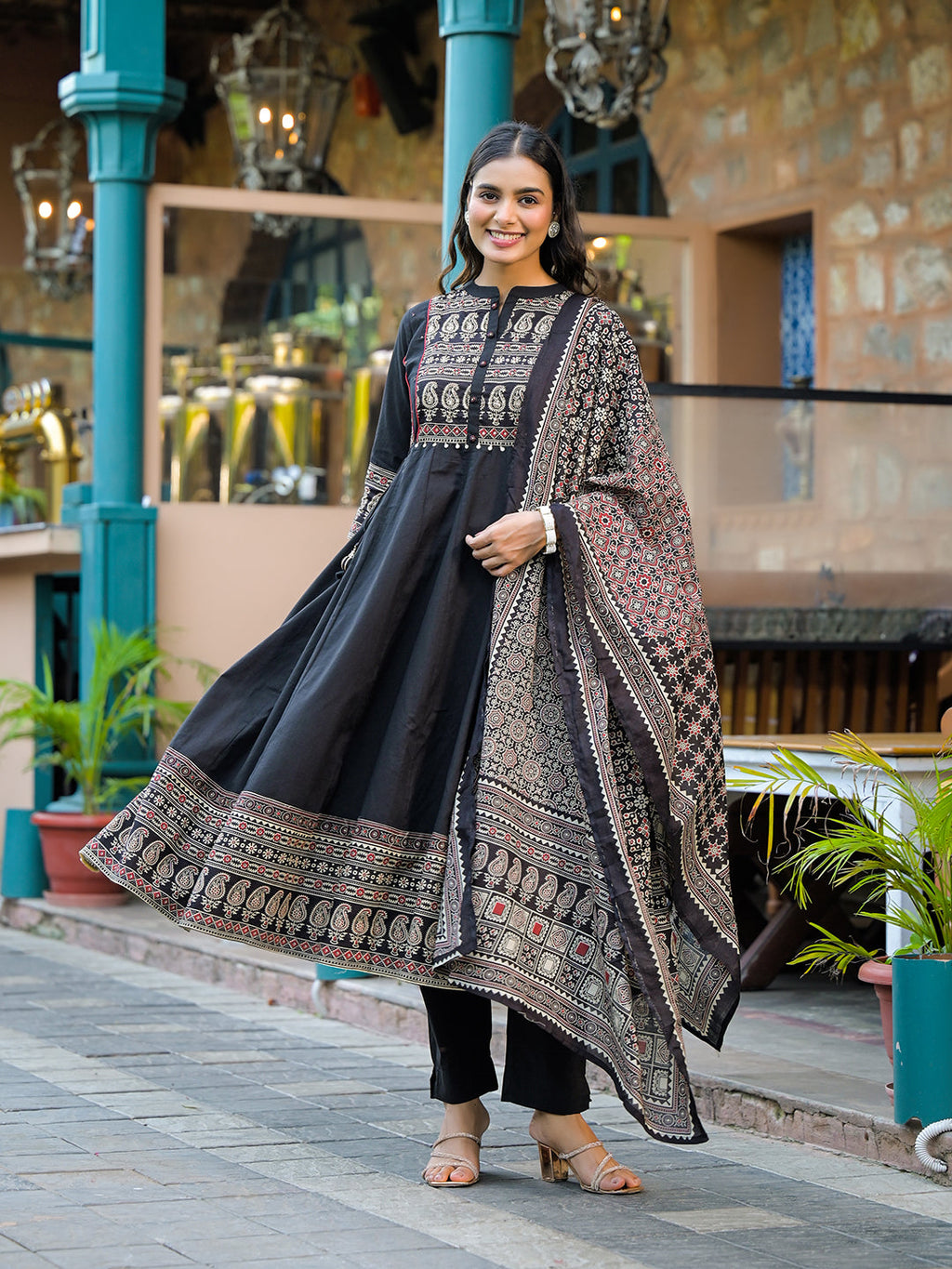 Noe Velarro Black Paisley Print Cotton Anarkali Kurta Sets With Dupatta