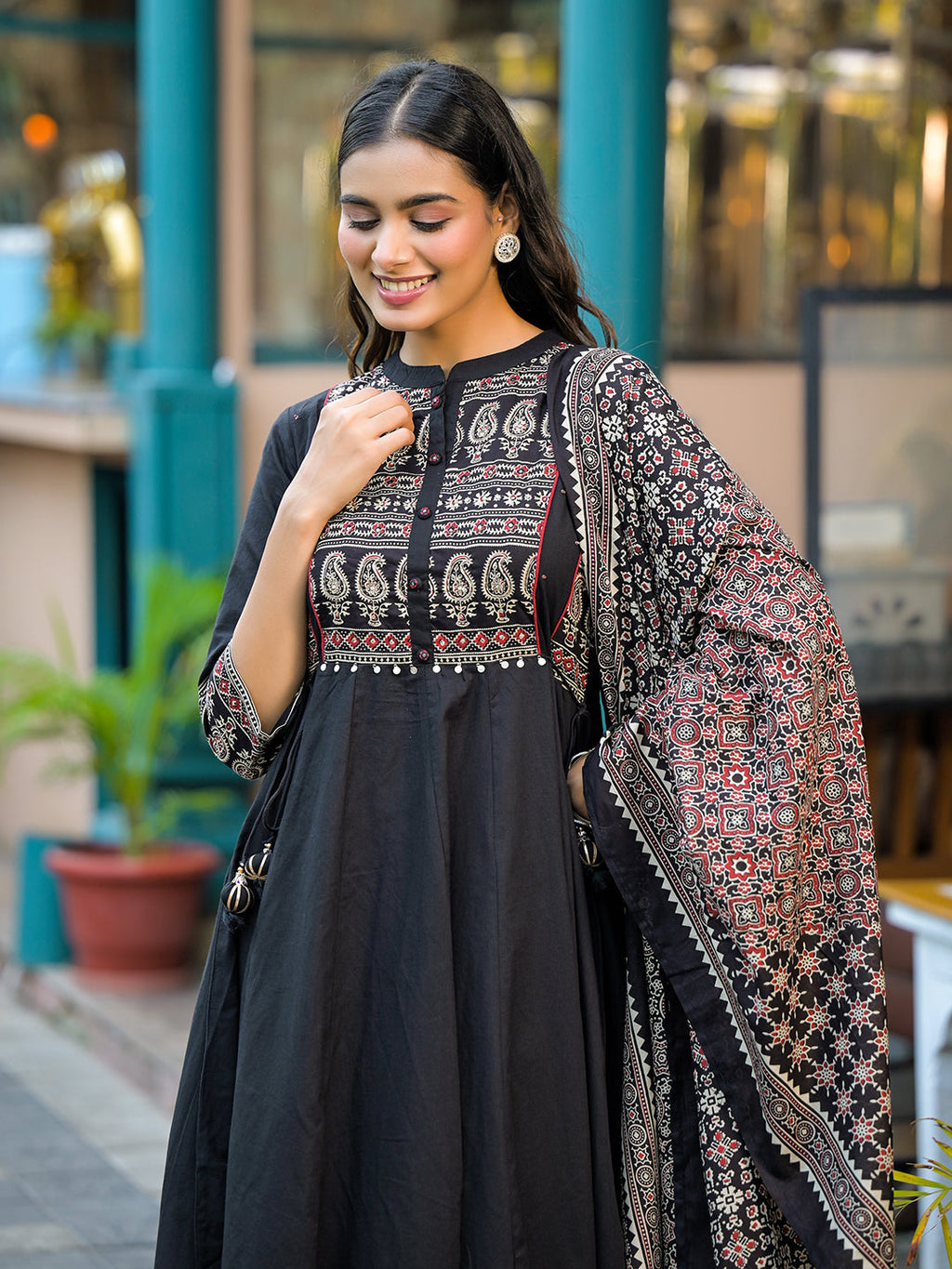 Noe Velarro Black Paisley Print Cotton Anarkali Kurta Sets With Dupatta