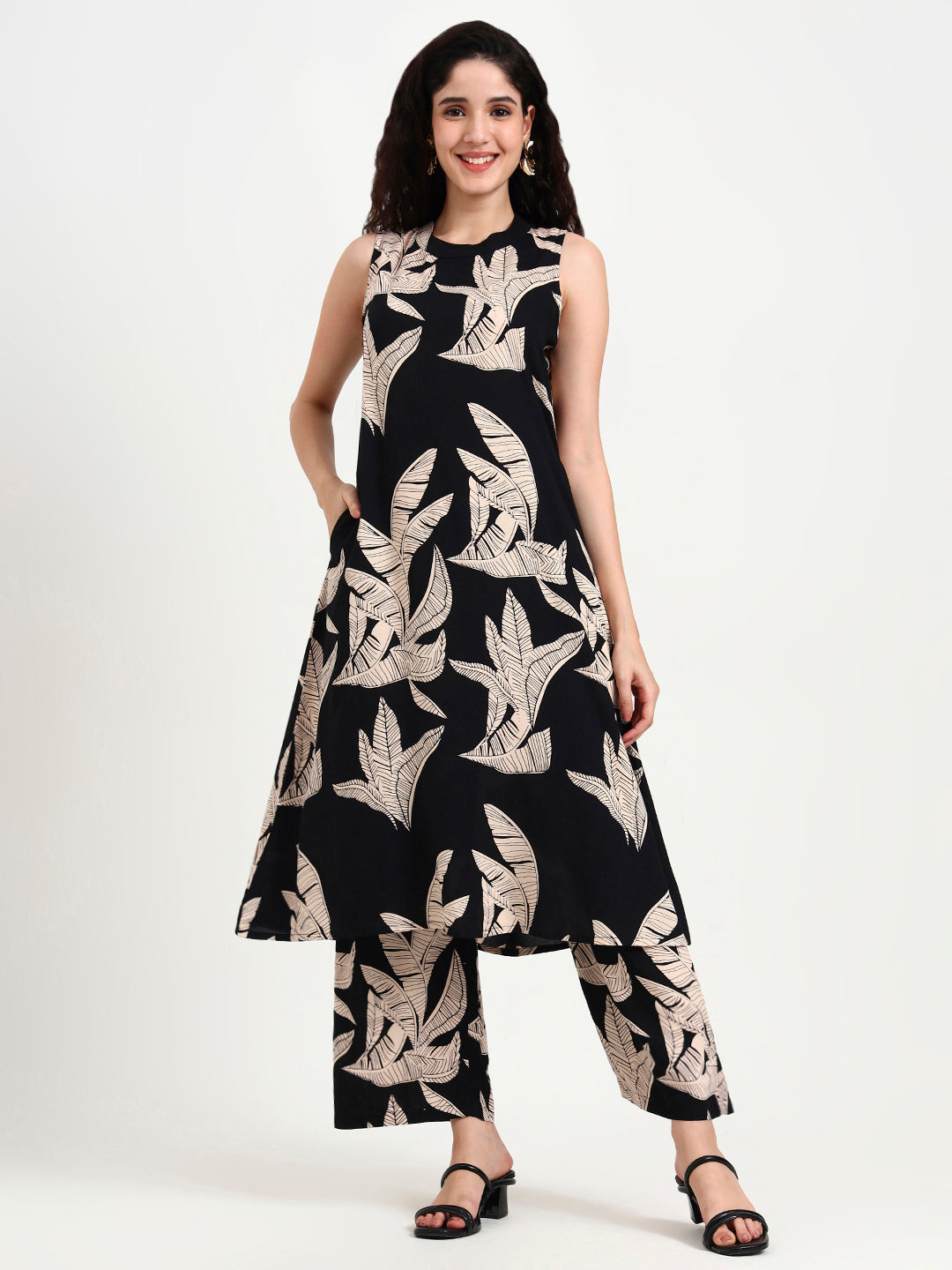Noe Velarro Black Floral Printed Rayon Kurta Pant Sets