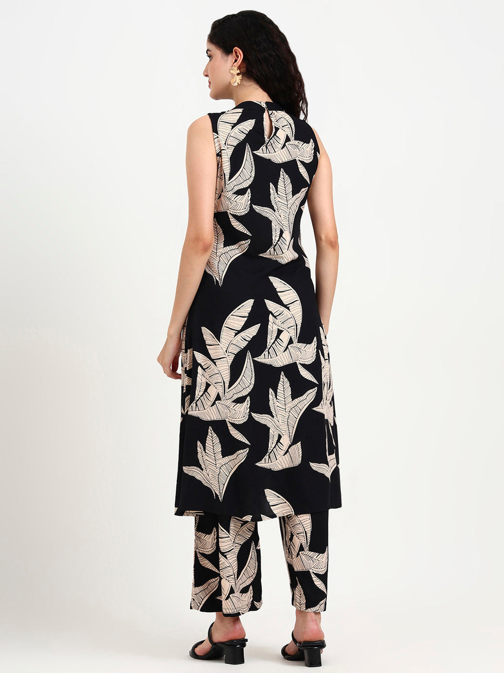 Noe Velarro Black Floral Printed Rayon Kurta Pant Sets