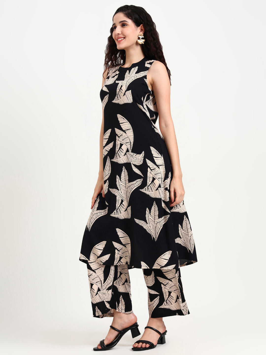 Noe Velarro Black Floral Printed Rayon Kurta Pant Sets
