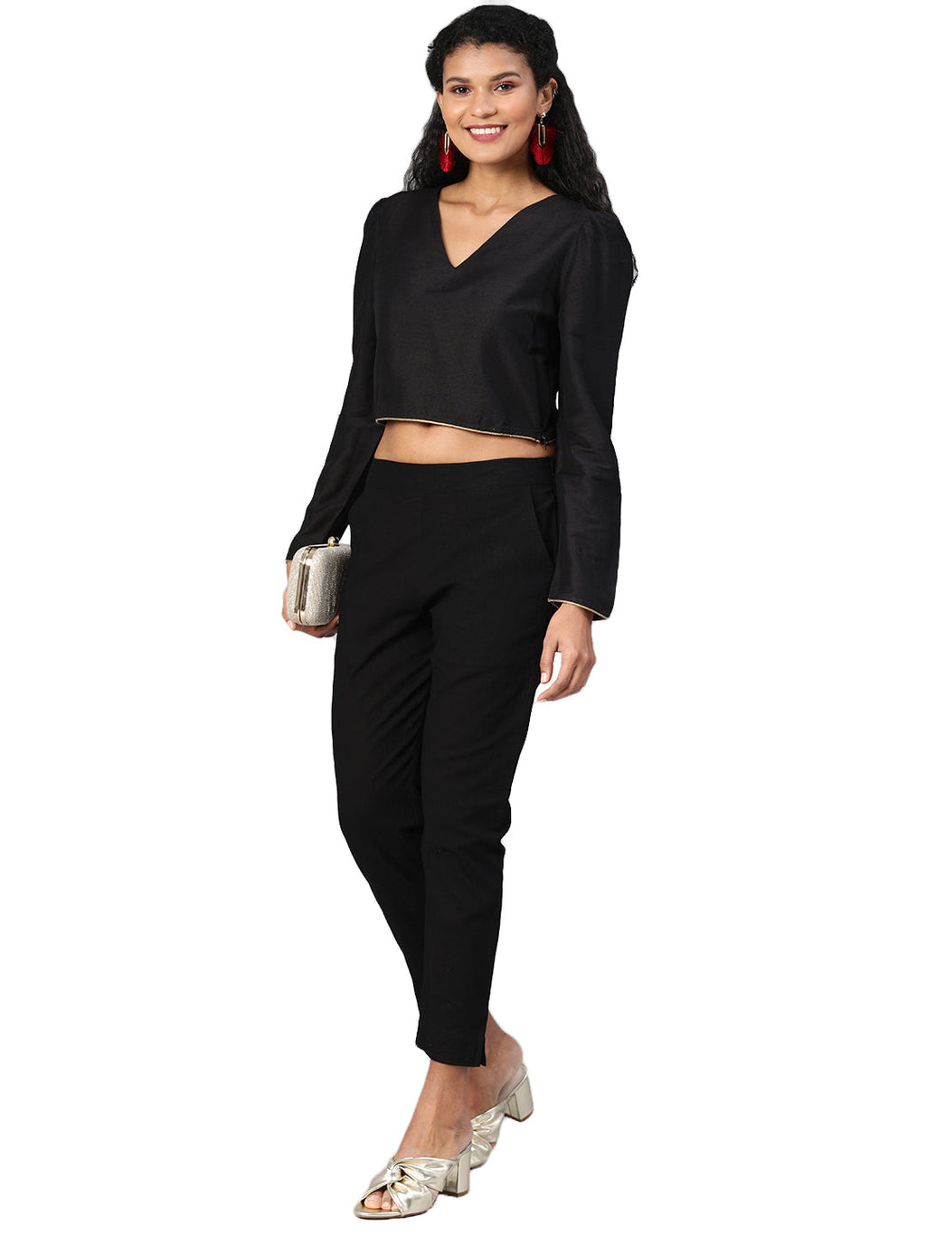 Noe Velarro Women Black Straight Fit Solid Regular Trousers