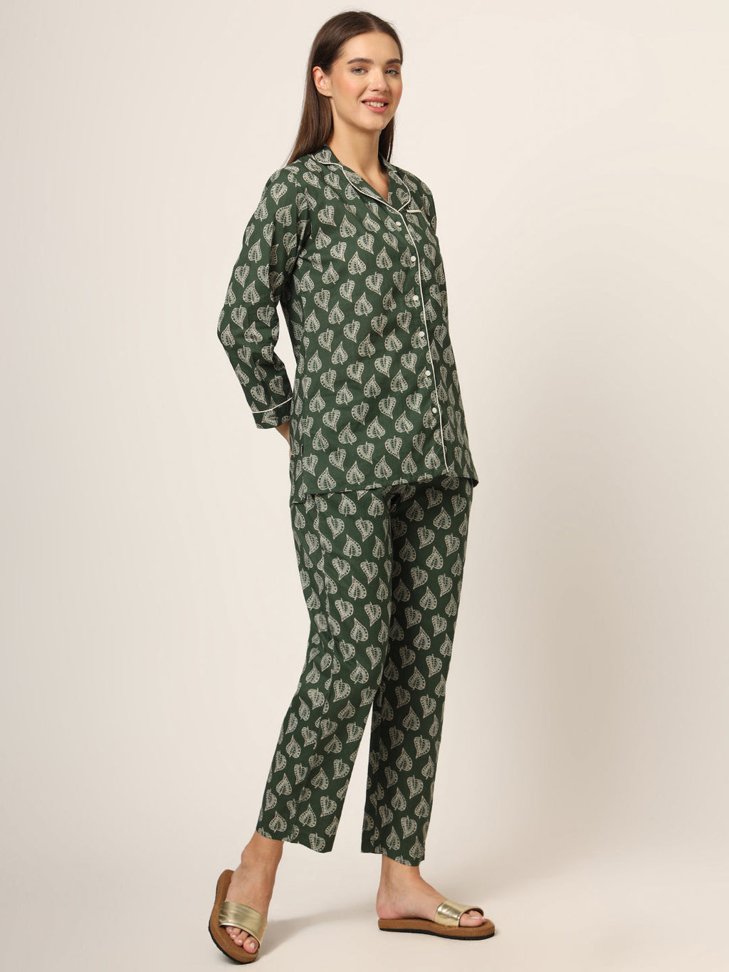 Noe Velarro Green Floral Print Cotton Regular Fit Night Suit