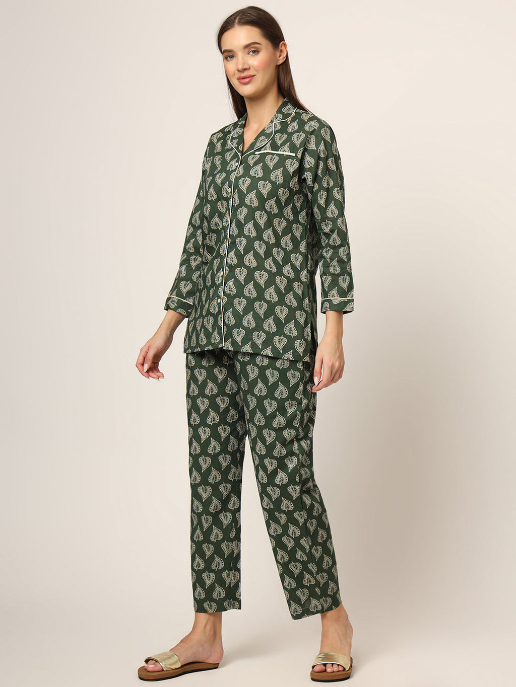 Noe Velarro Green Floral Print Cotton Regular Fit Night Suit
