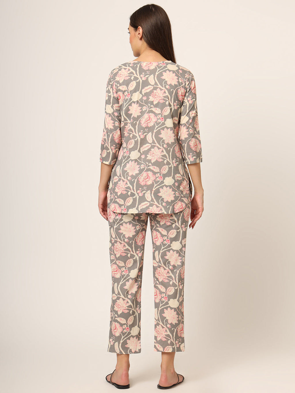 Noe Velarro Grey Floral Print Cotton Regular Fit Night Suit