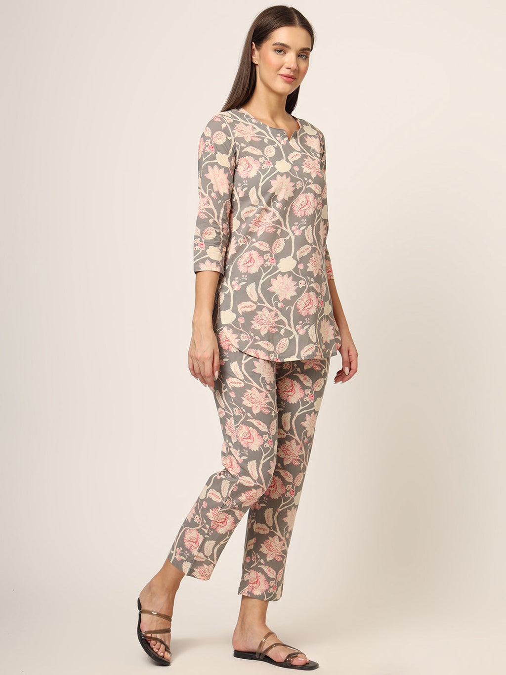Noe Velarro Grey Floral Print Cotton Regular Fit Night Suit
