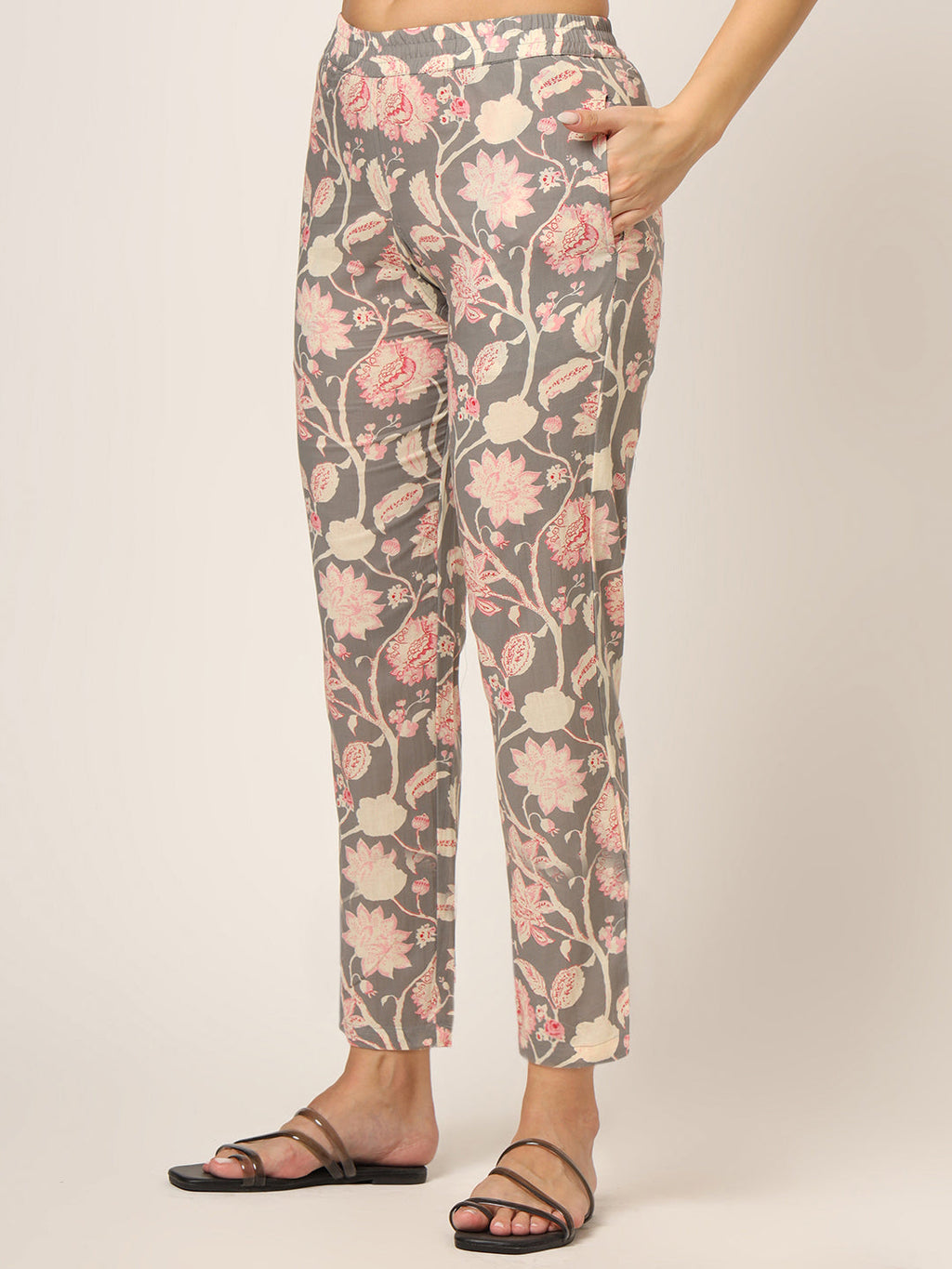 Noe Velarro Grey Floral Print Cotton Regular Fit Night Suit