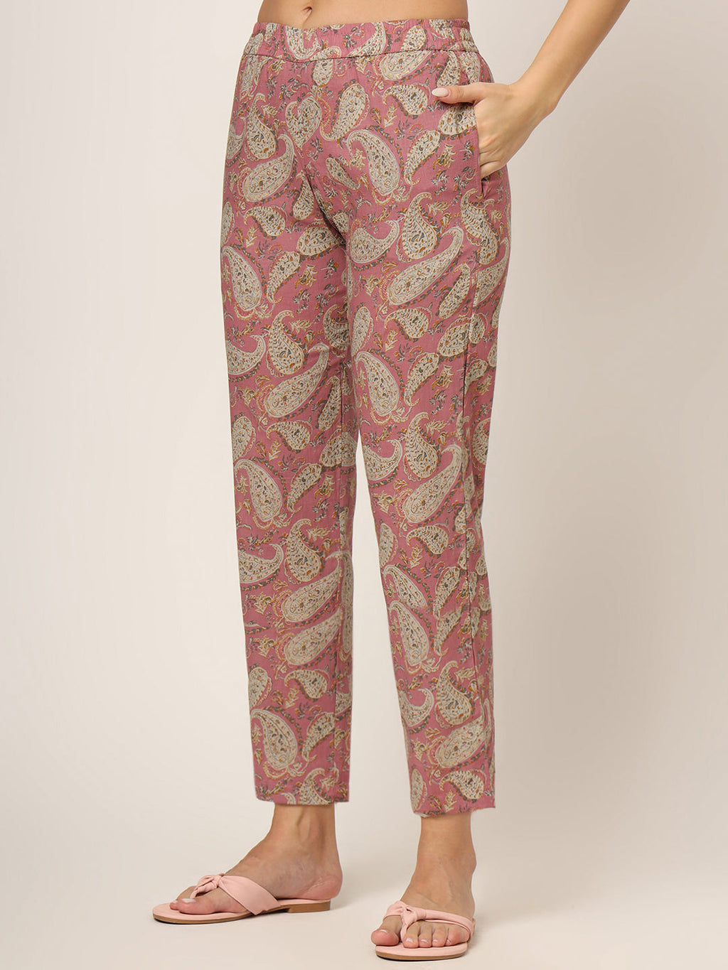 Noe Velarro Pink Floral Print Cotton Regular Fit Night Suit