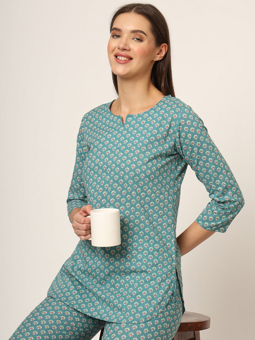 Noe Velarro Green Floral Print Cotton Regular Fit Night Suit