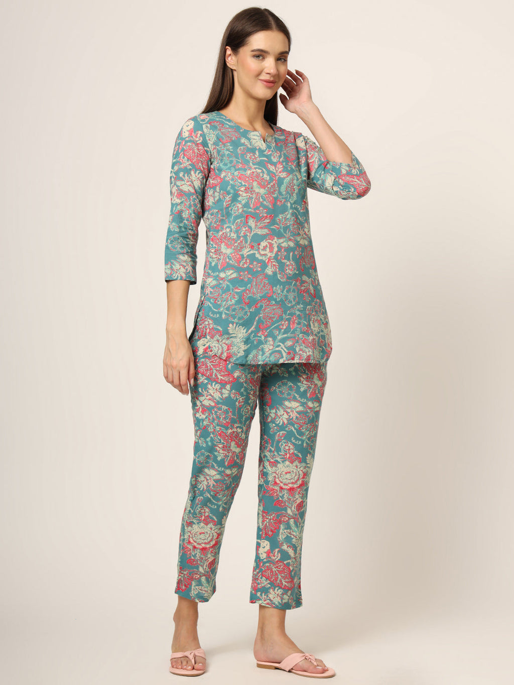 Noe Velarro Green Floral Print Cotton Regular Fit Night Suit