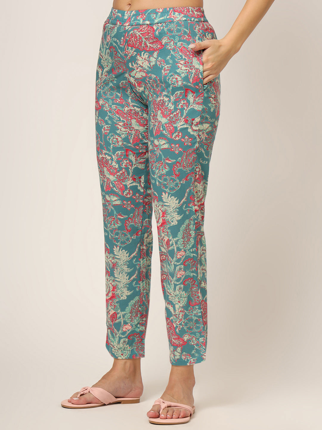 Noe Velarro Green Floral Print Cotton Regular Fit Night Suit