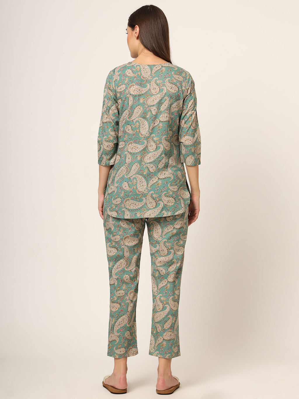 Noe Velarro Green Floral Print Cotton Regular Fit Night Suit