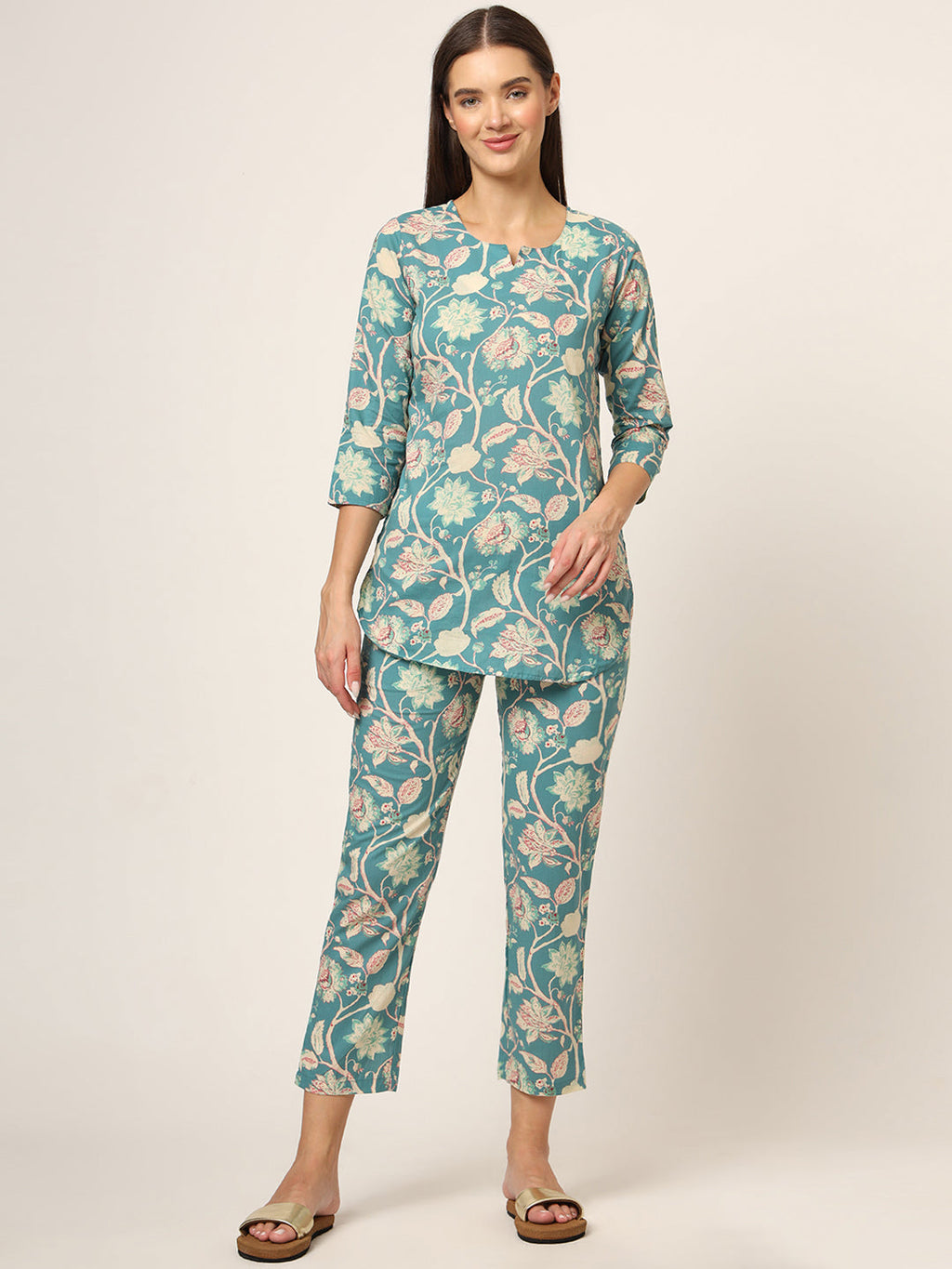 Noe Velarro Green Floral Print Cotton Regular Fit Night Suit