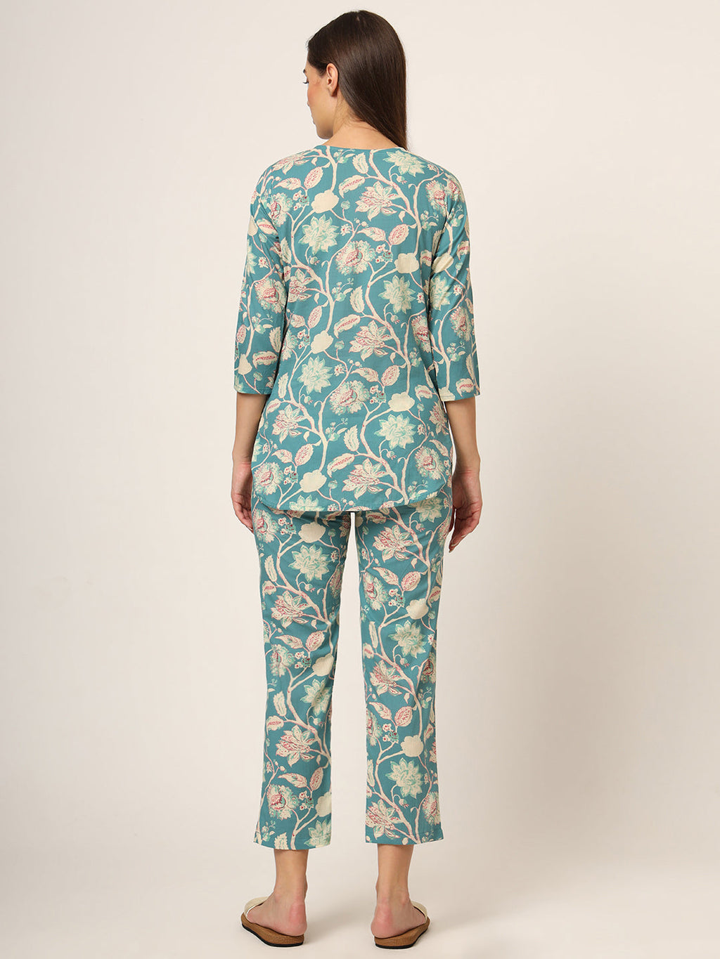 Noe Velarro Green Floral Print Cotton Regular Fit Night Suit