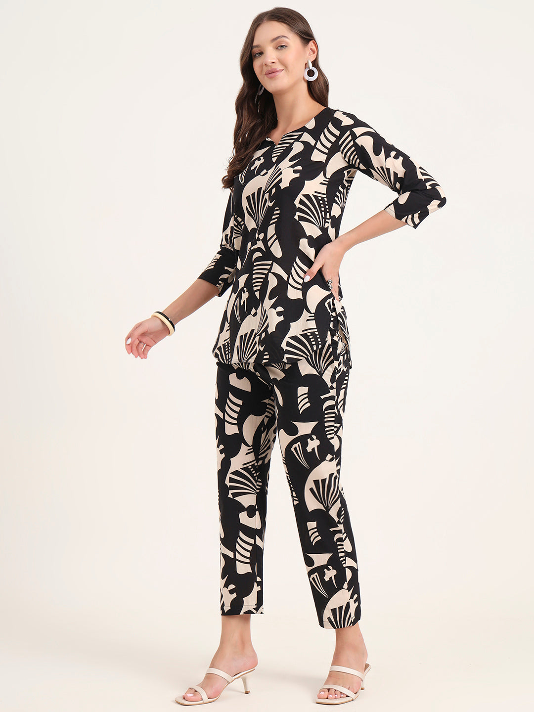 Noe Velarro Black Printed Cotton Night Suit Sets