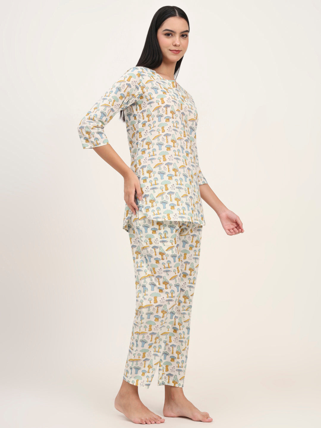 Noe Velarro Cream Cotton Printed Night Suit Set