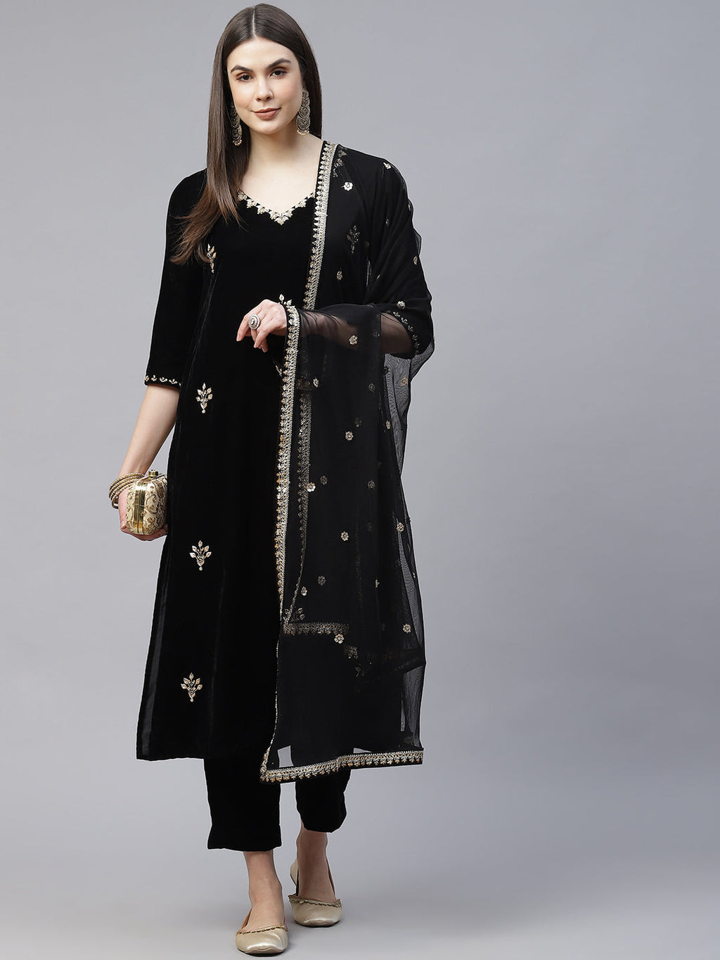 Noe Velarro Black Velvet hand work Kurta pant With Net Dupatta set