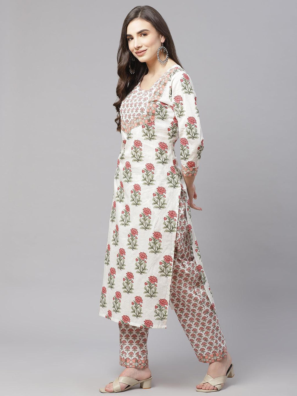 Divena White Floral Kurta Pant Set With Dupatta - divena world
