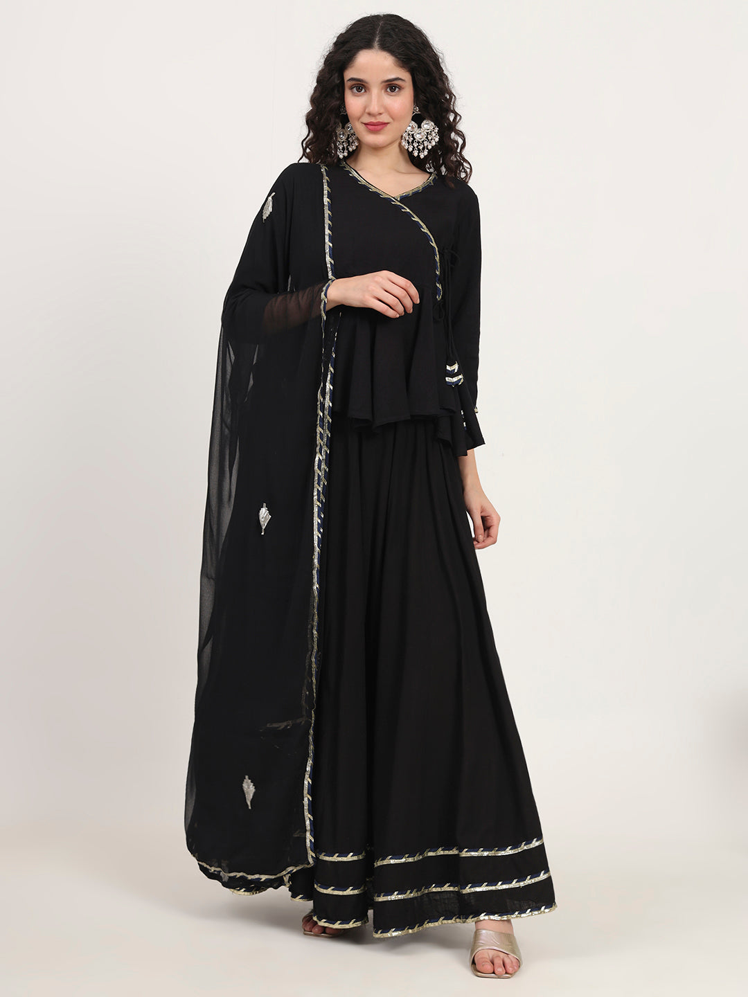 Noe Velarro Back Gota Hand Work lehenga dupatta set