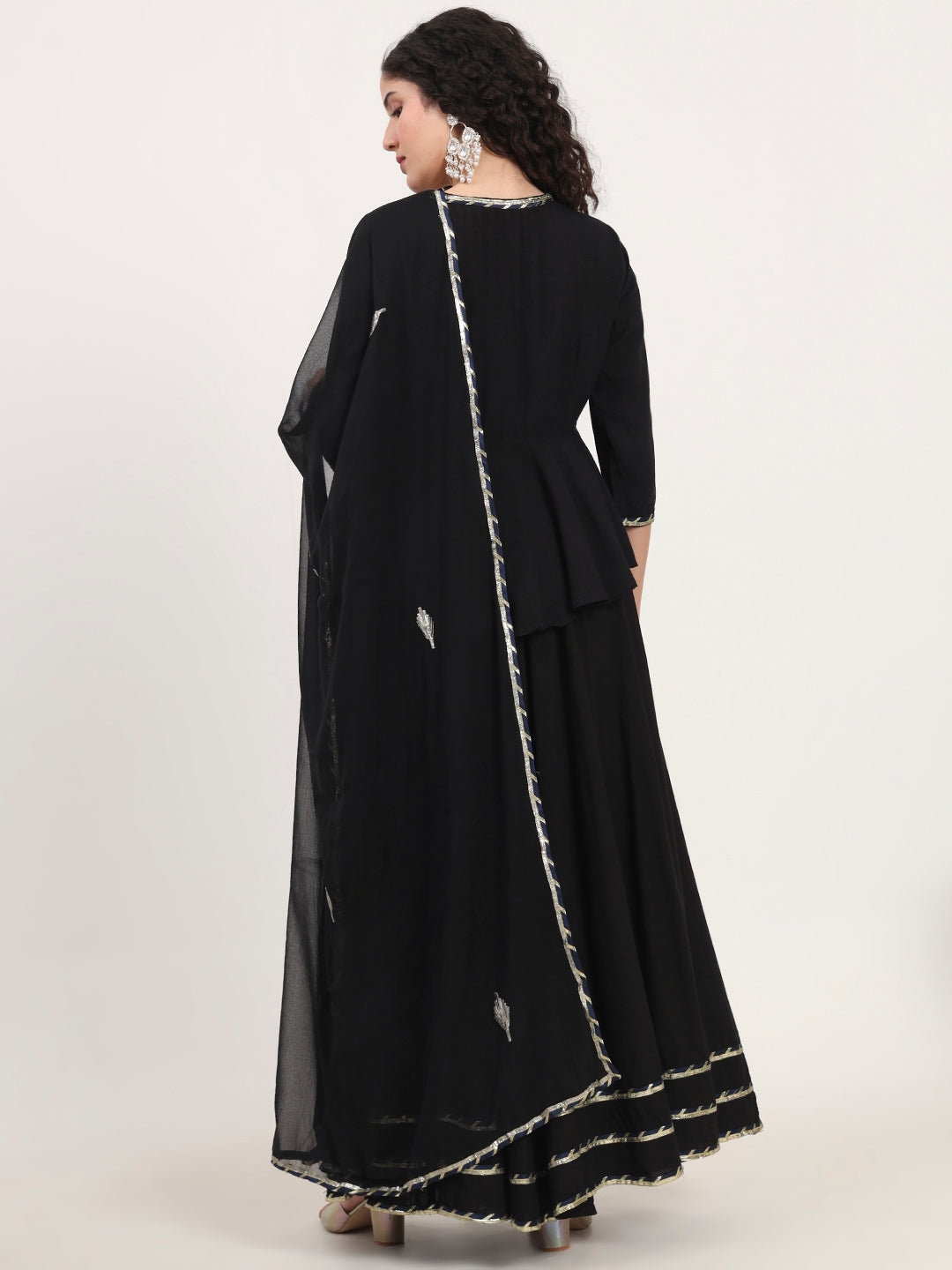 Noe Velarro Back Gota Hand Work lehenga dupatta set