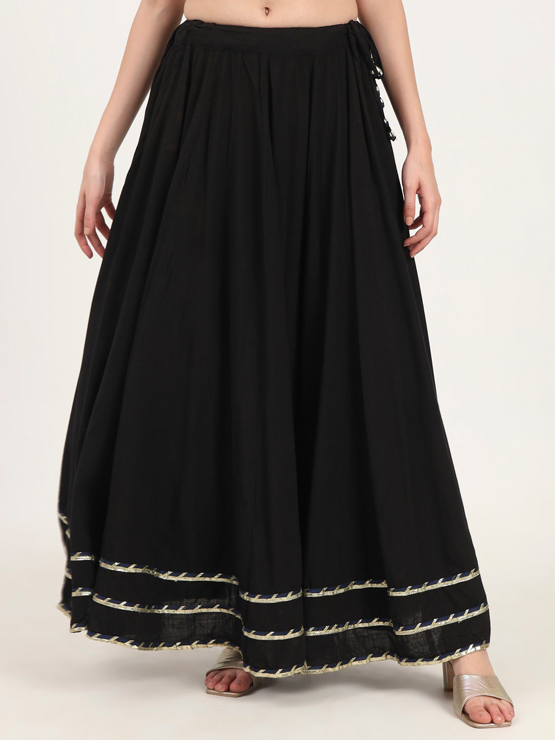 Noe Velarro Back Gota Hand Work lehenga dupatta set