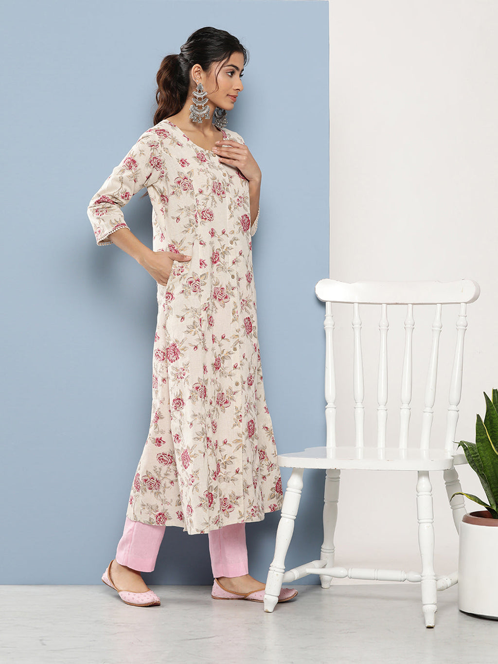 Noe Velarro Off White Women Floral Printed Cotton Kurta