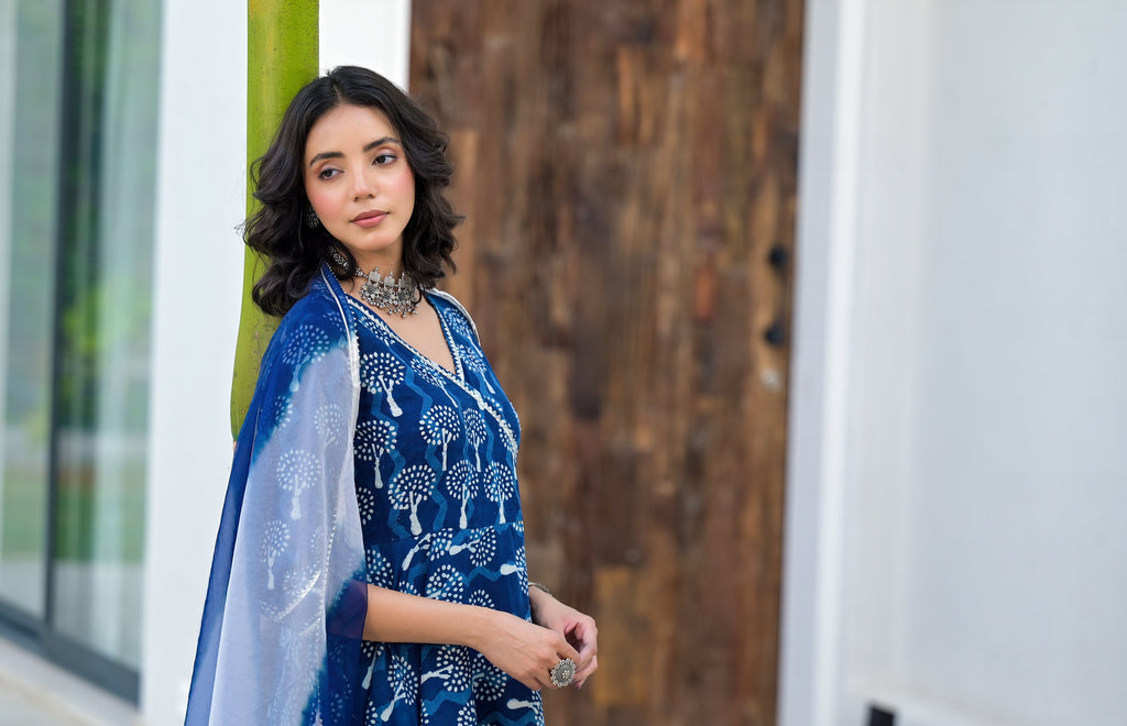 Noe Velarro Indigo Blue HandBlock Print Cotton Anarkali Kurta Set with Organza Dupatta