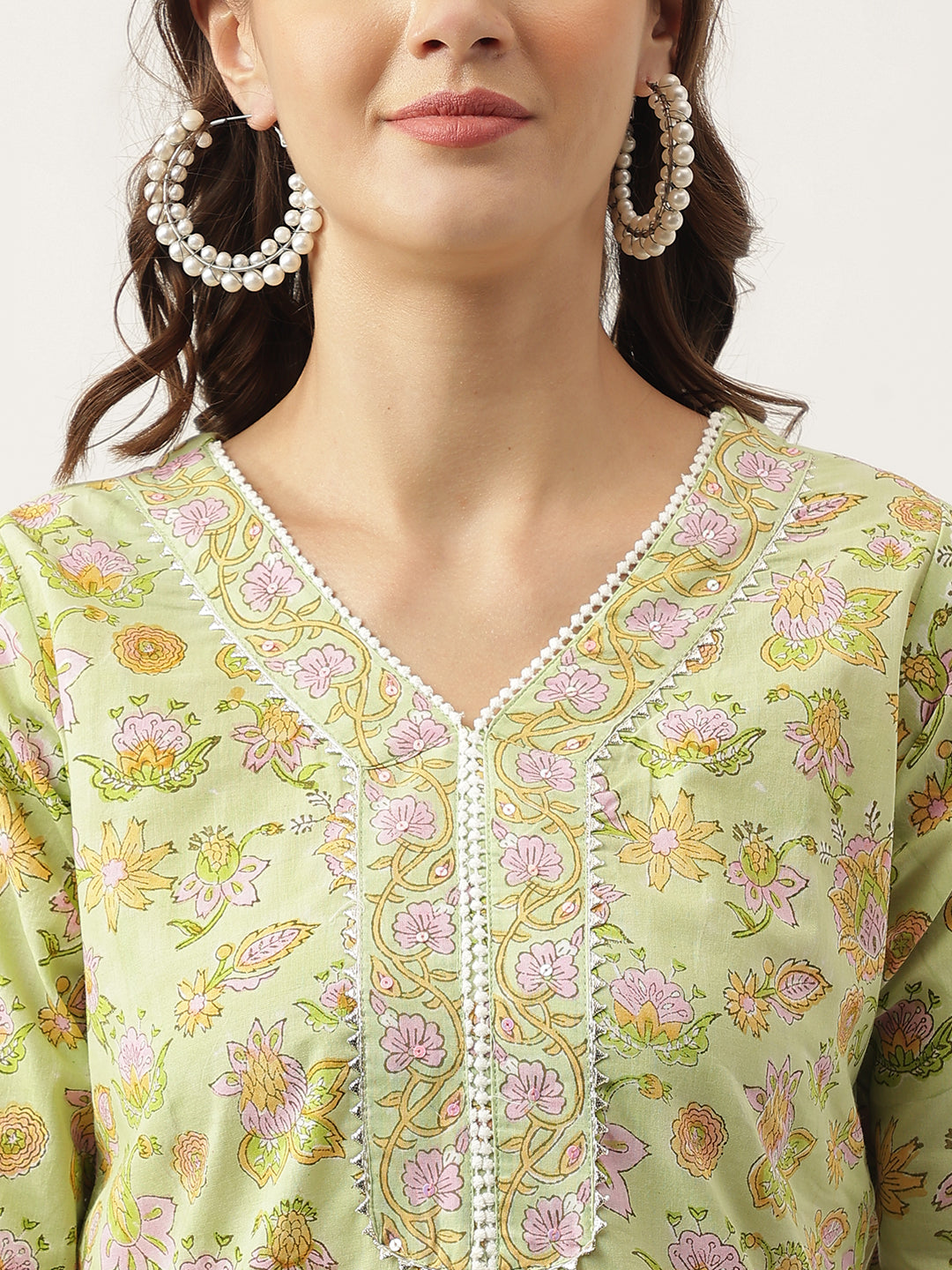 Noe Velarro Green Floral Printed Cotton Straight Short Kurta, trousers with Dupatta Set