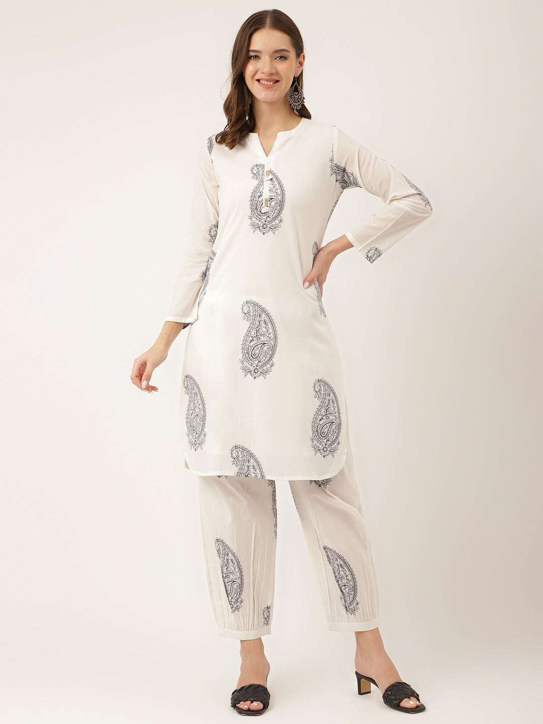 Noe Velarro White Paisley Print Cotton Co-ord Set with Mulmul Cotton Lining