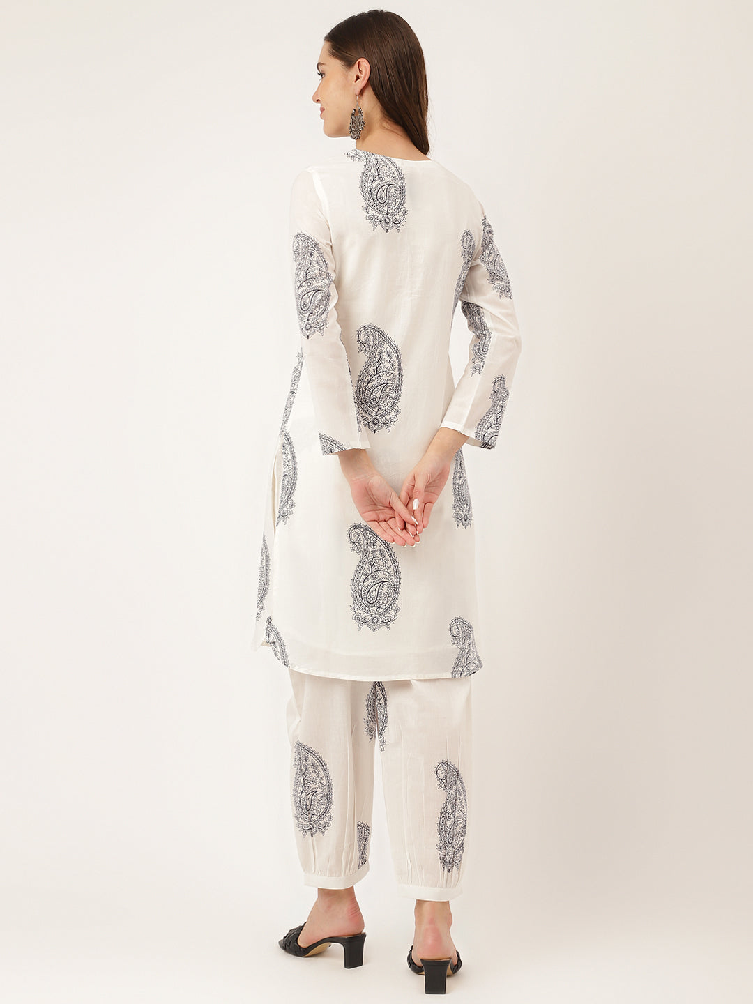 Noe Velarro White Paisley Print Cotton Co-ord Set with Mulmul Cotton Lining