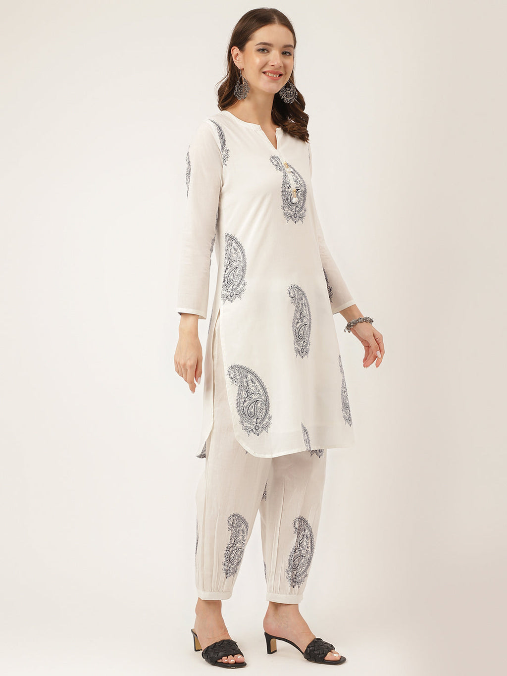 Noe Velarro White Paisley Print Cotton Co-ord Set with Mulmul Cotton Lining