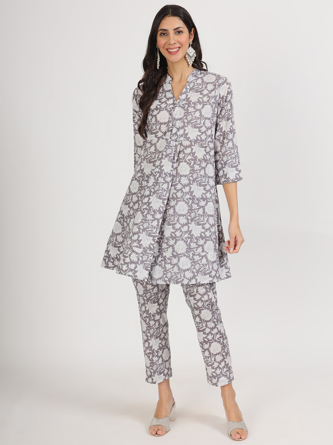 Noe Velarro Grey Floral Printed Cotton Co ord Set