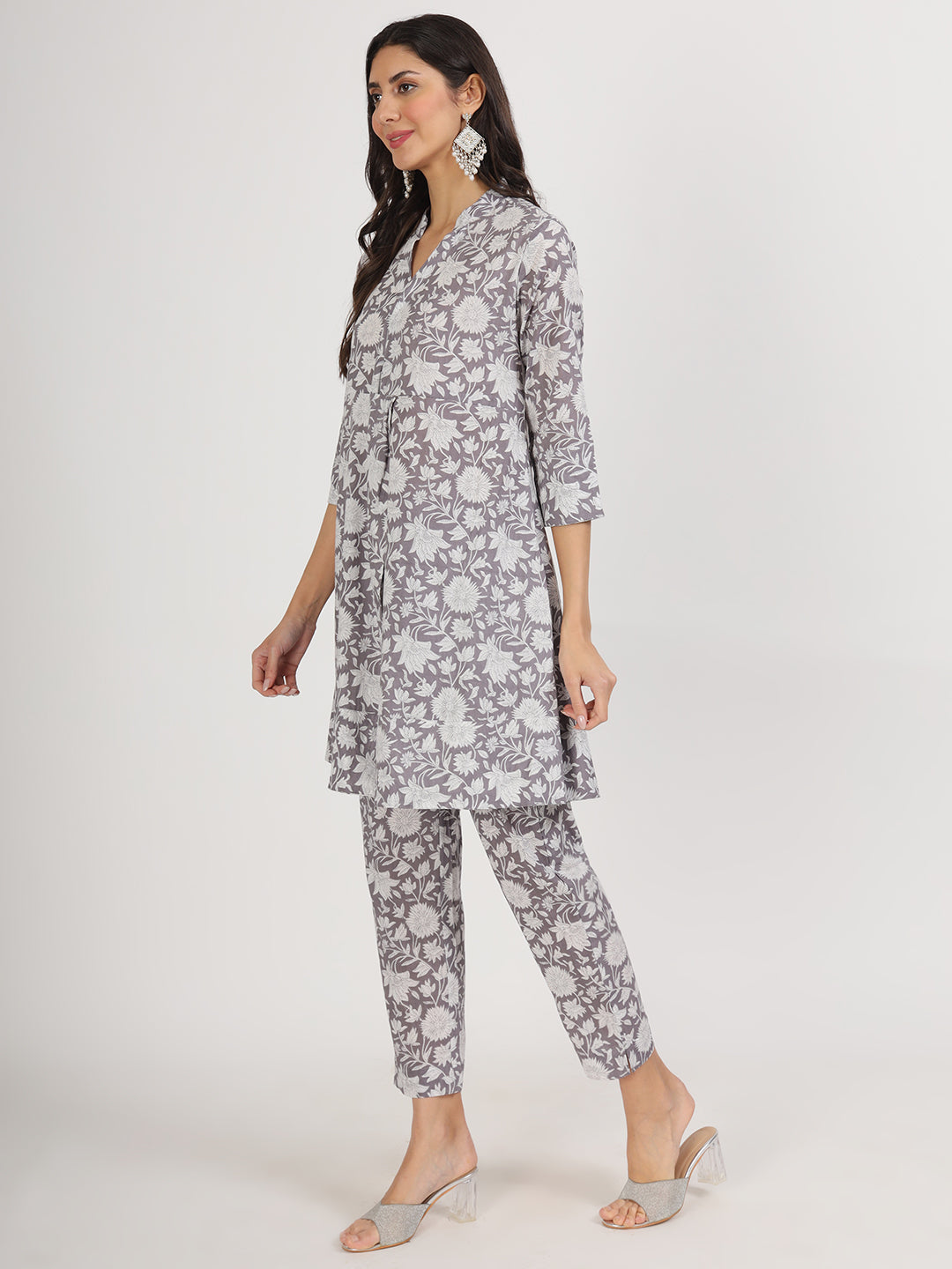 Noe Velarro Grey Floral Printed Cotton Co ord Set