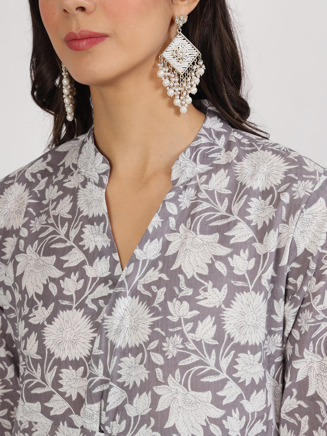 Noe Velarro Grey Floral Printed Cotton Co ord Set