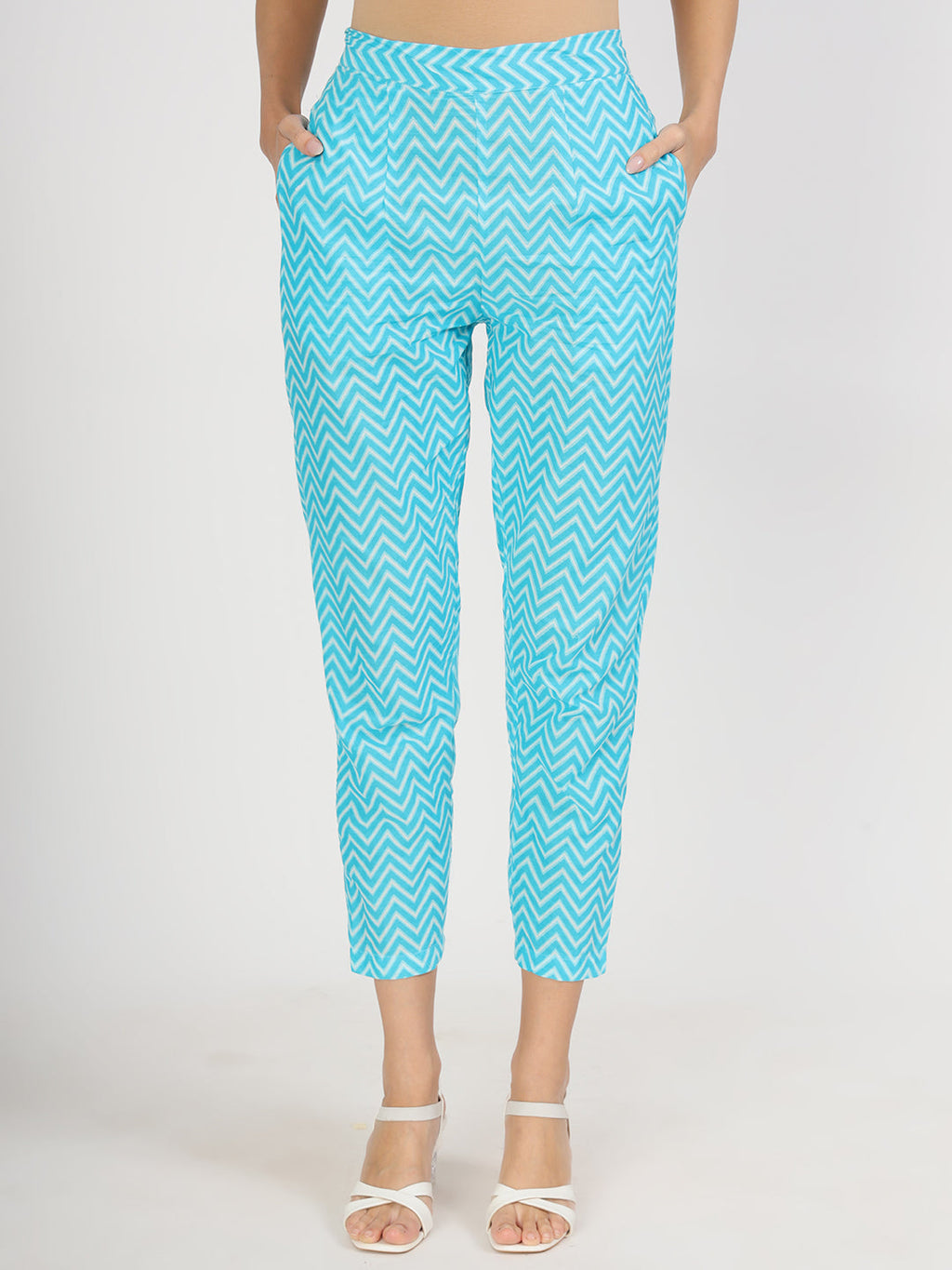 Noe Velarro turquoise blue Floral Print Cotton Kurta pants with Dupatta set for women