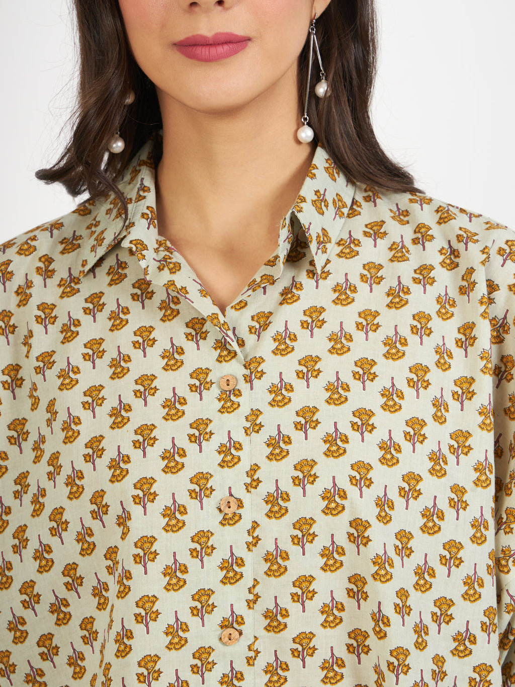 Noe Velarro Green Floral Printed Cotton Tops