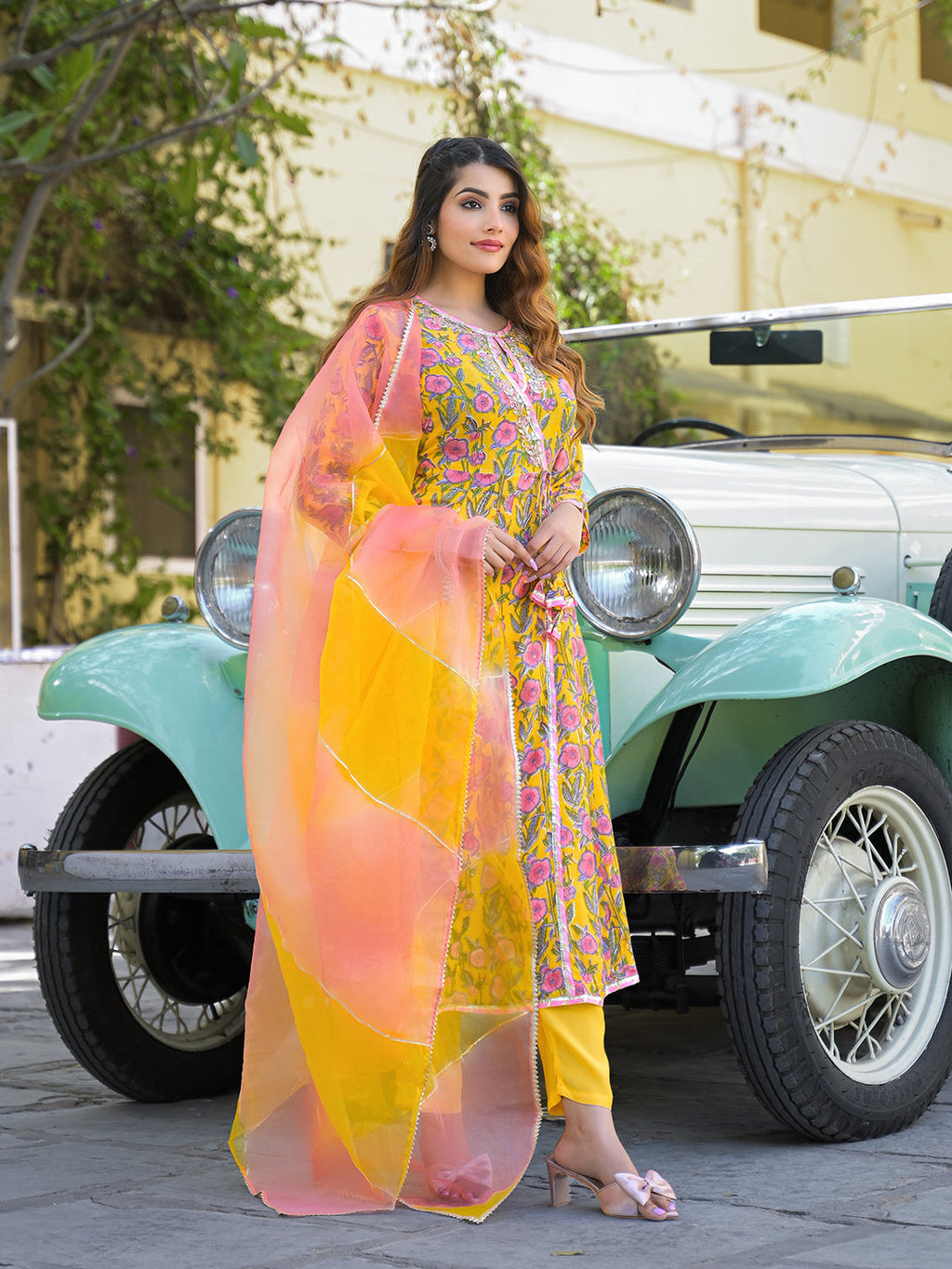 Noe Velarro Yellow Floral Printed Muslin Kurta Pant with Dupatta