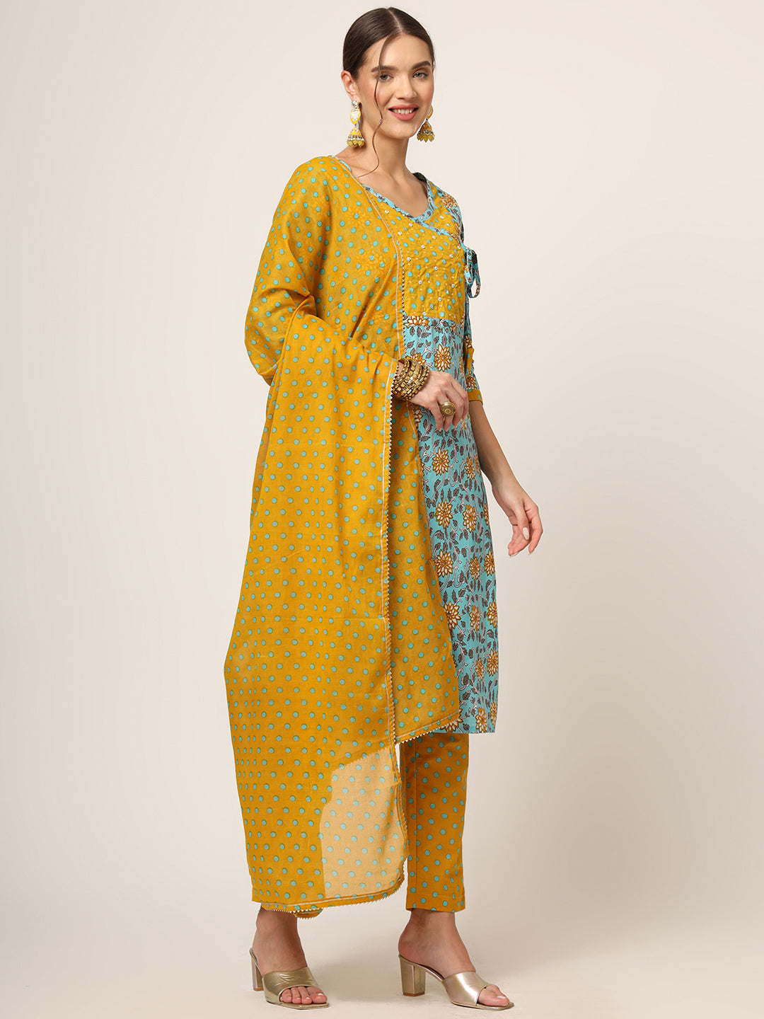 Noe Velarro Blue Floral Print Cotton Straight fit Kurta Set