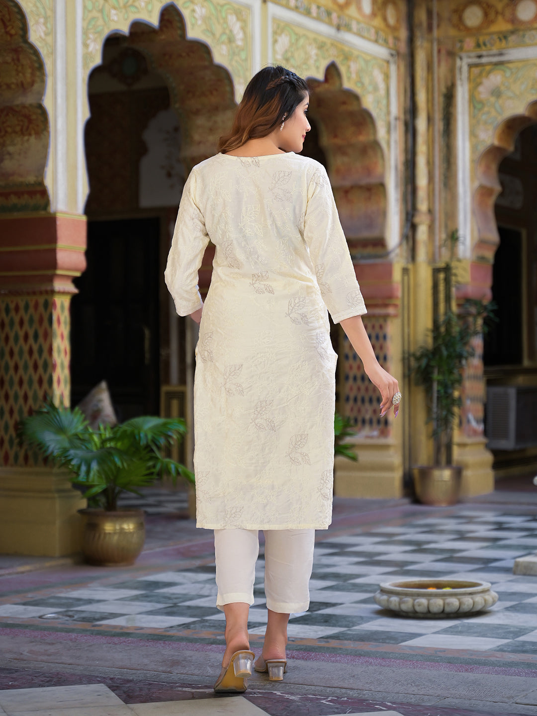 Noe Velarro Cream Solid Chanderi Silk kurta Pant With Dupatta