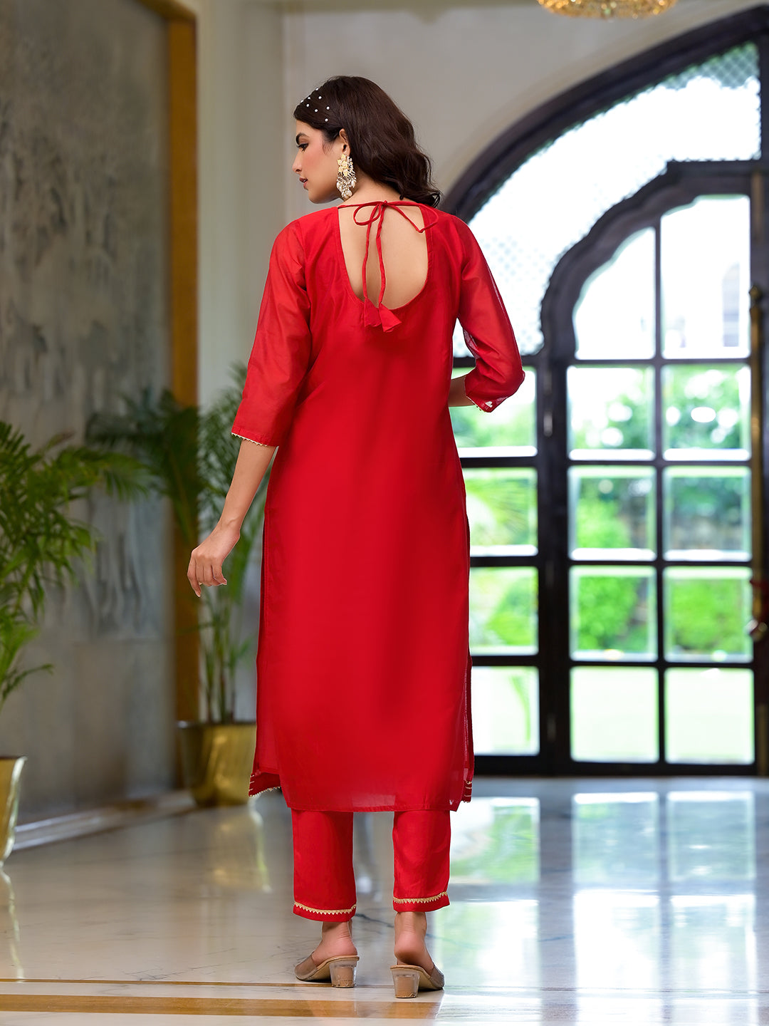 Noe Velarro Red Embroidered Chanderi Silk Kurta pants with Banarashi Dupatta