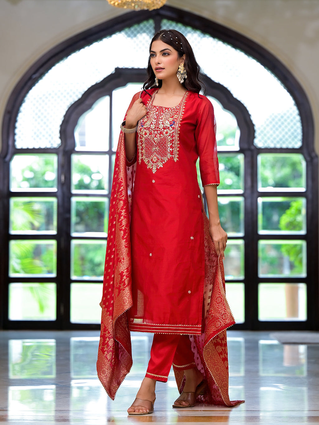 Noe Velarro Red Embroidered Chanderi Silk Kurta pants with Banarashi Dupatta