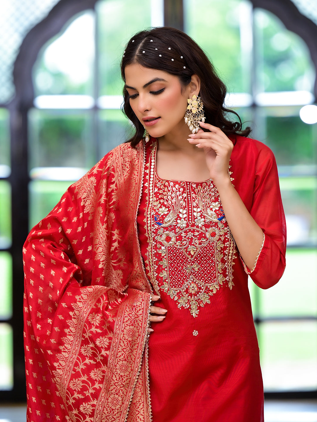 Noe Velarro Red Embroidered Chanderi Silk Kurta pants with Banarashi Dupatta