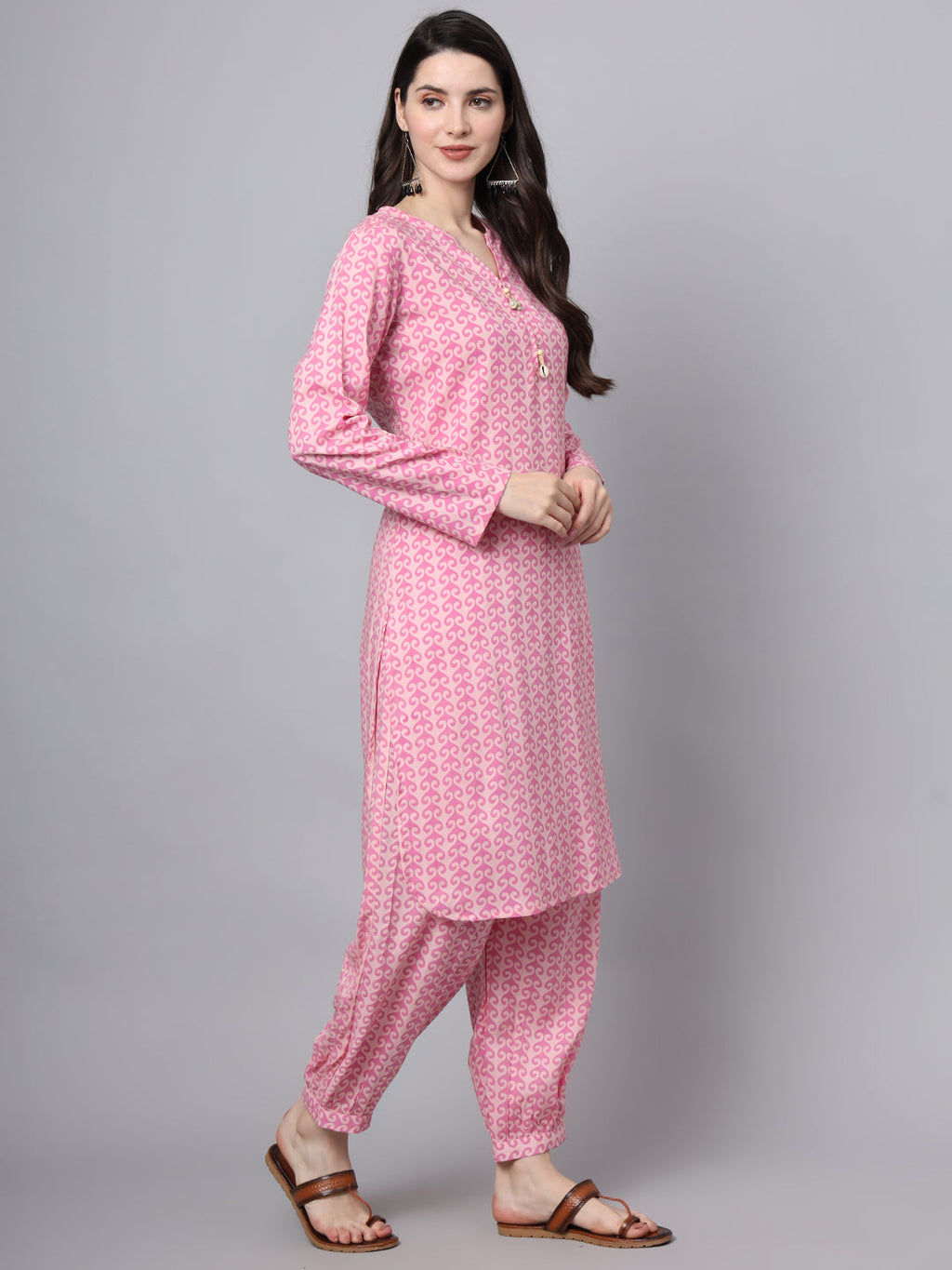 Noe Velarro Pink Floral Print Rayon Fabric Staright Co-ord set