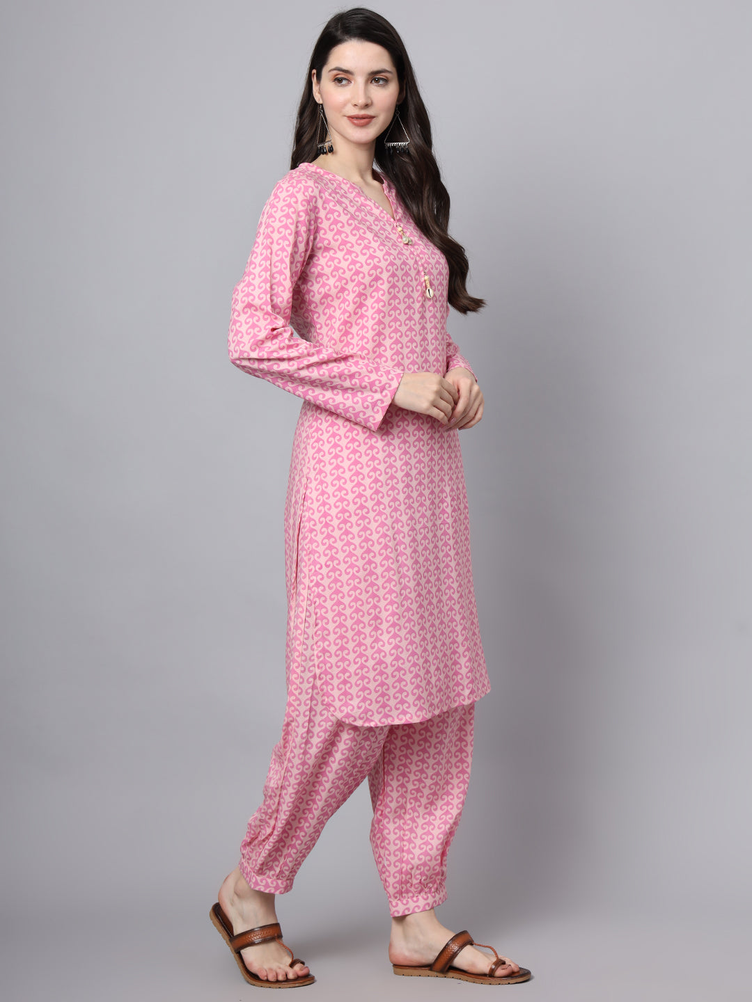 Noe Velarro Pink Floral Print Rayon Fabric Staright Co-ord set