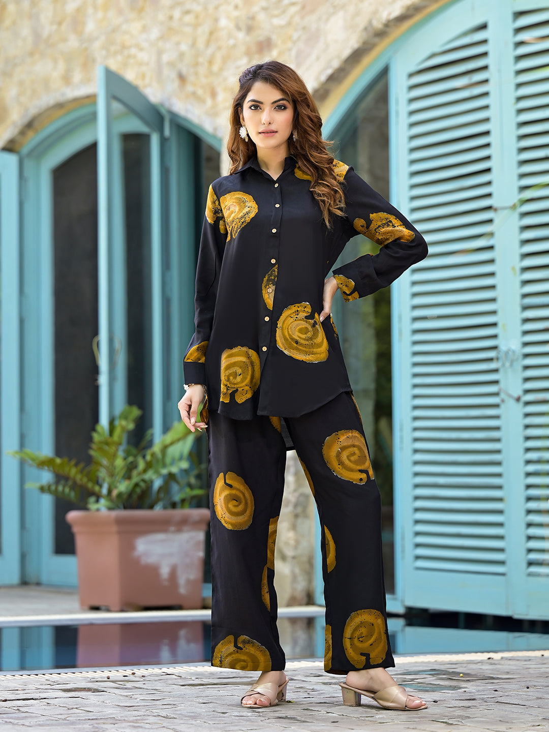 Noe Velarro Black & Brown HandBlock Straight Muslin Co-Ord Set for Women