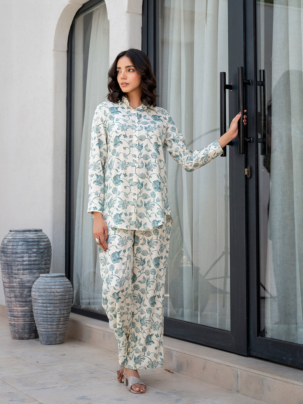 Noe Velarro White & Green Floral Printed Rayon Co-ord Set