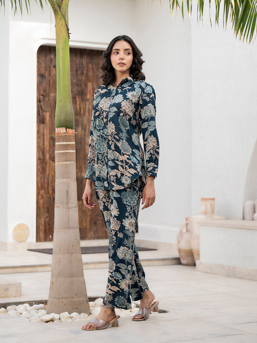 Noe Velarro Bottle green Floral Printed Rayon Co-ord Set for Women