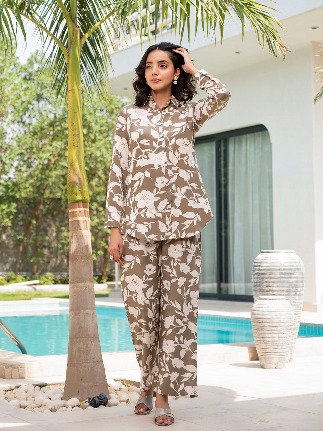 Noe Velarro Brown & White Floral Printed Rayon Co-ord Set