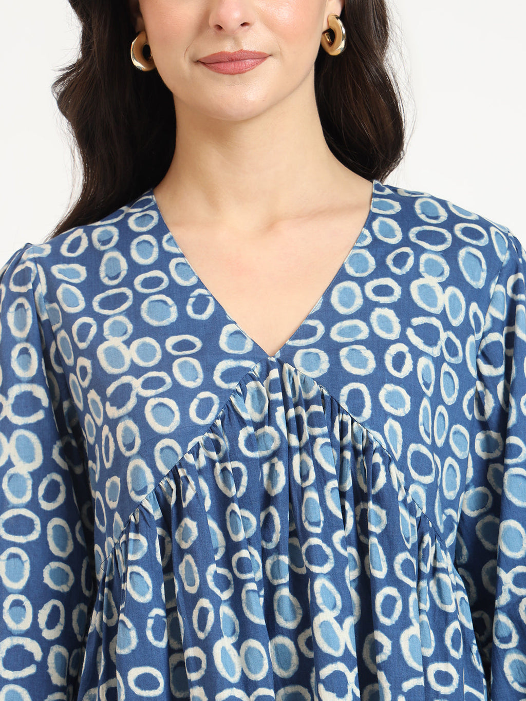 Noe Velarro Blue Cotton V-Neck Top